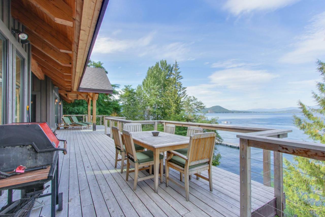Bottle Bay Lakefront Lodge แซนด์พอยต์ ภายนอก รูปภาพ