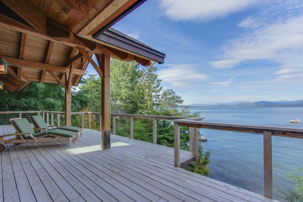 Bottle Bay Lakefront Lodge แซนด์พอยต์ ภายนอก รูปภาพ