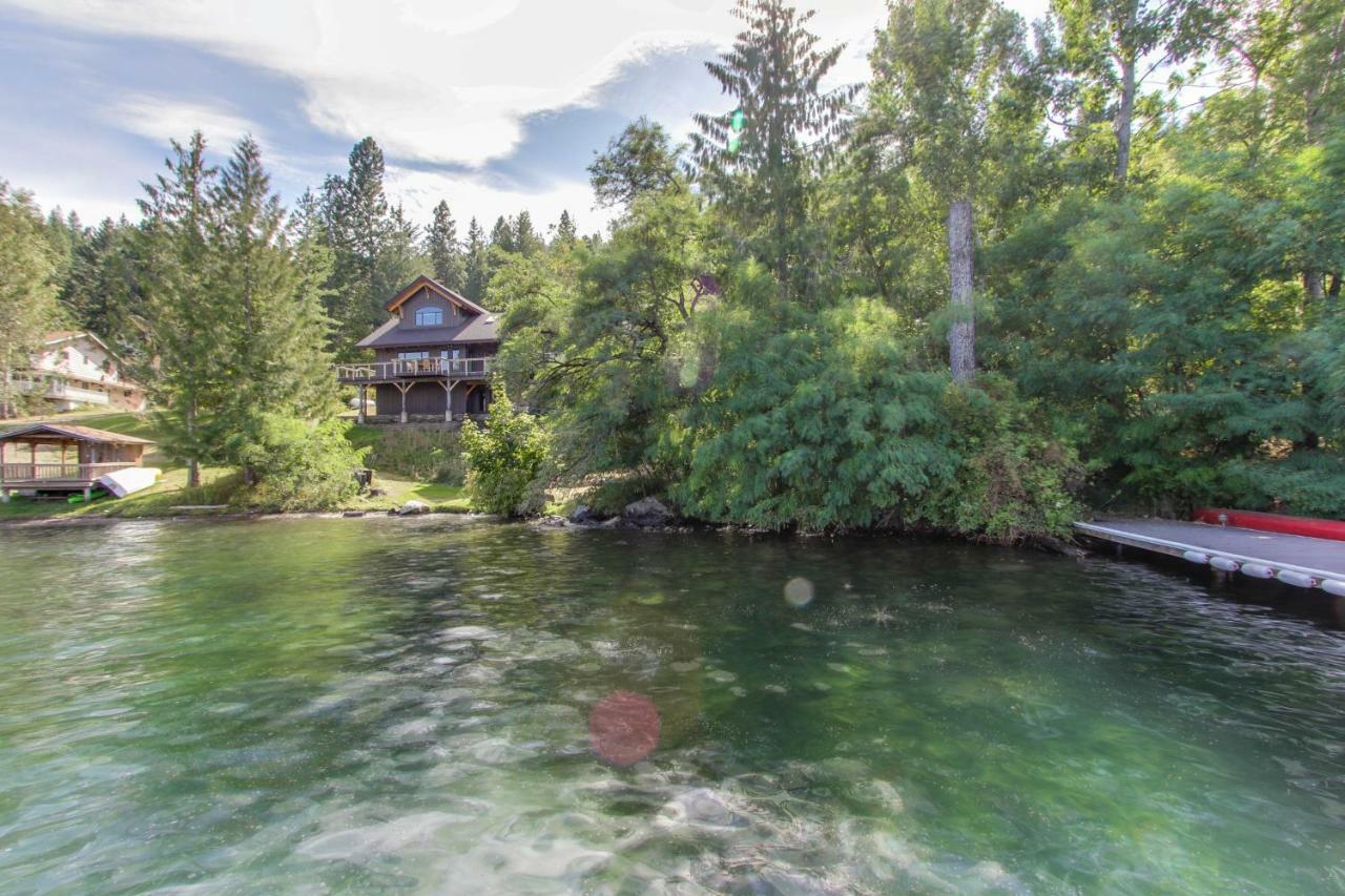 Bottle Bay Lakefront Lodge แซนด์พอยต์ ภายนอก รูปภาพ